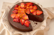 Super Chocolate Strawberry Cake