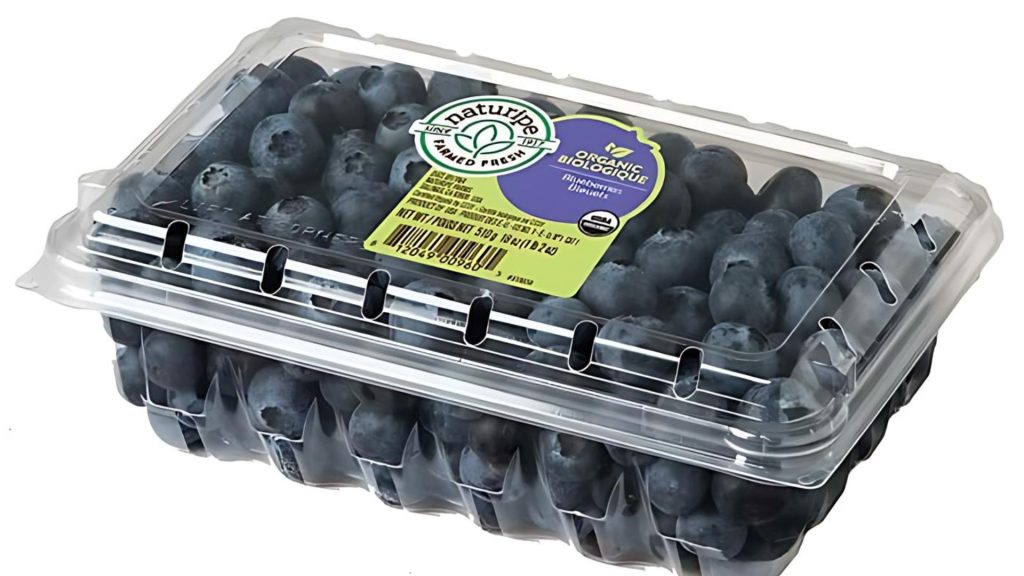 blueberries in clamshell packaging